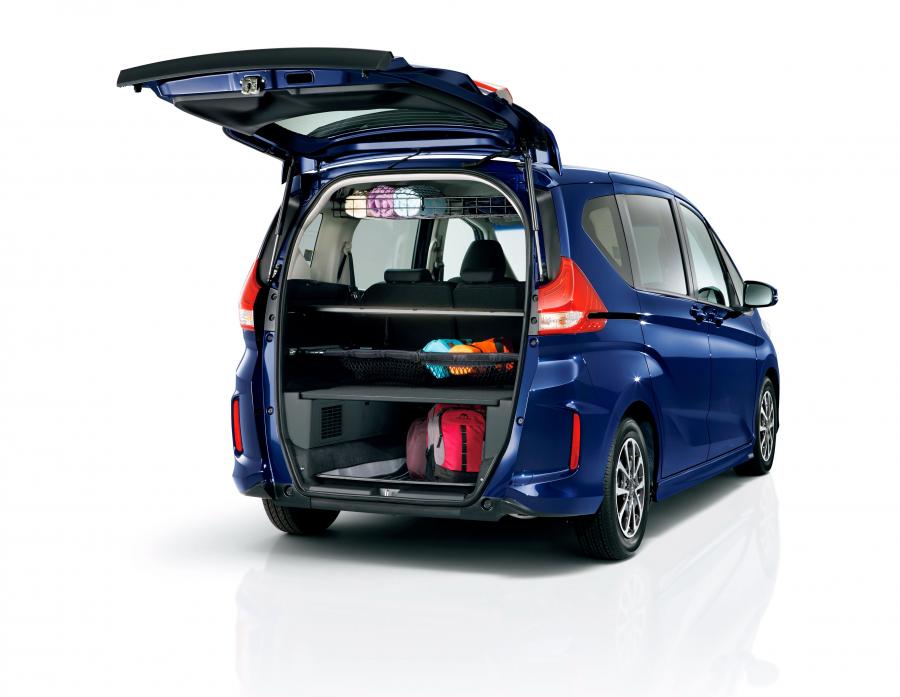  Honda Freed+ by Modulo 2016 года  (фото 2 из 3)